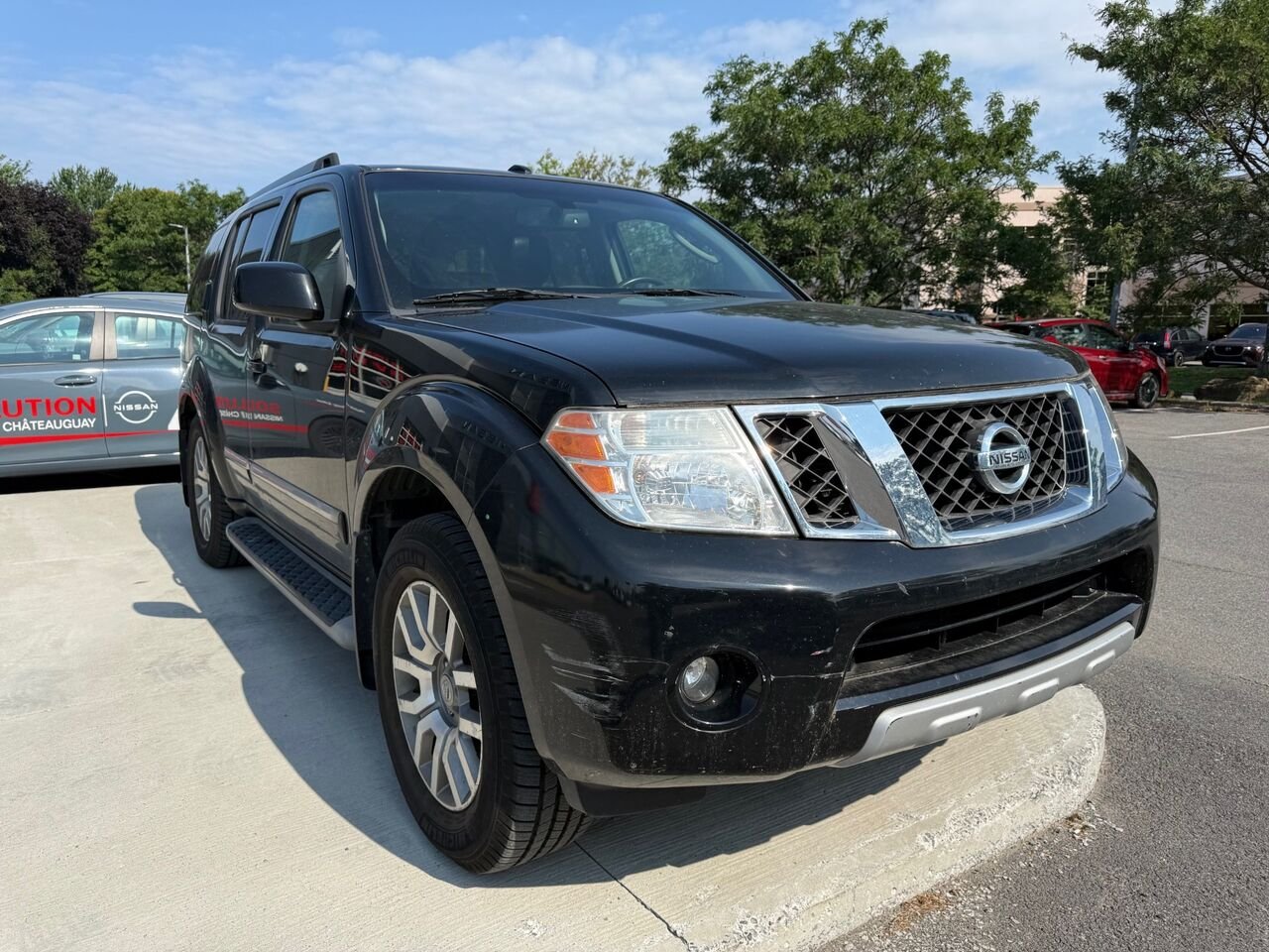 2010 Nissan Pathfinder Black Châteauguay - photo #2