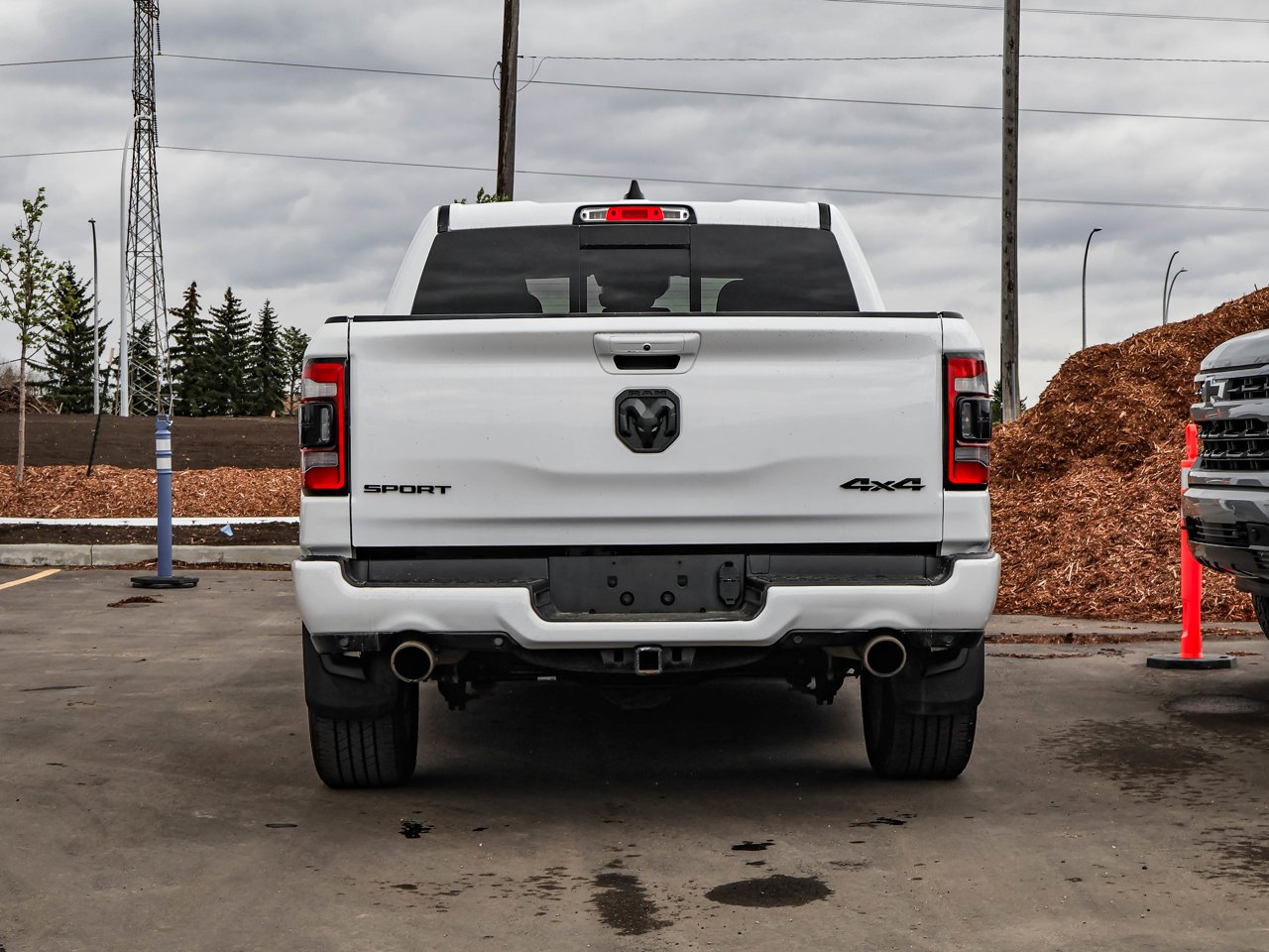 2023 Ram 1500 Sport 4x4 Crew Cab 5'7 Box White Sherwood Park - photo #6
