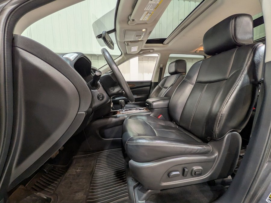 Nissan Pathfinder 4WD 4dr Platinum 2017 Gris