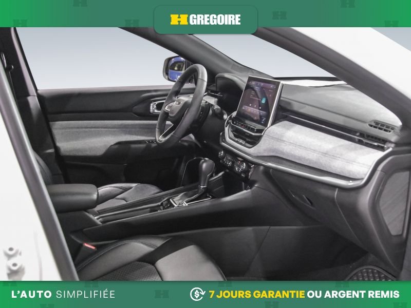 Jeep Compass 2025 Blanc Laval - photo #25