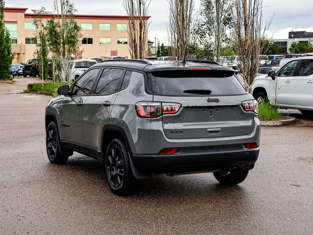 2023 Jeep Compass Altitude 4x4 Grey Sherwood Park - photo #10
