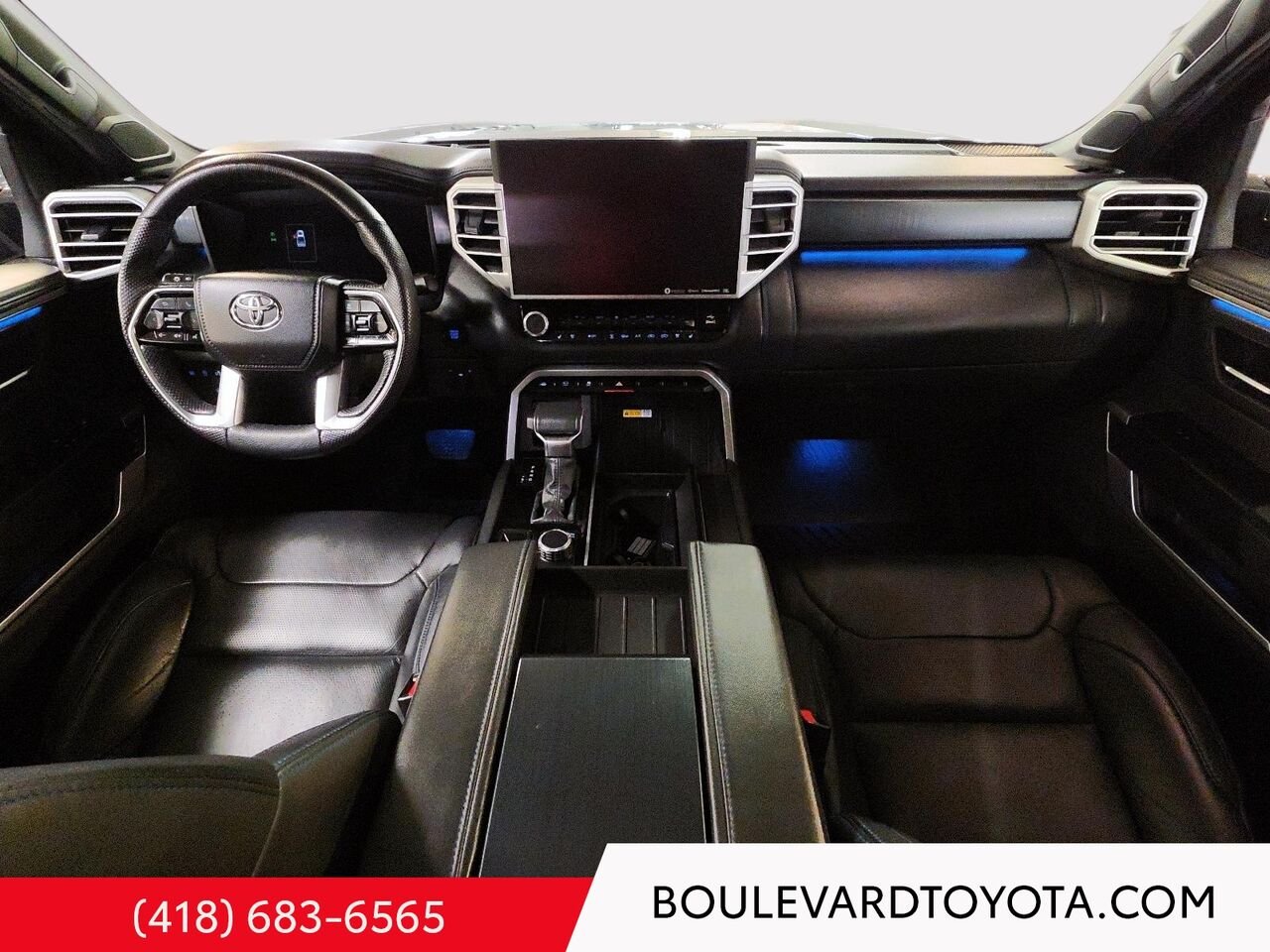 Toyota Tundra 531782-43 | PLATINUM CREWMAX, 4X4 2024 Gris magnétique métallisé Québec - photo #23