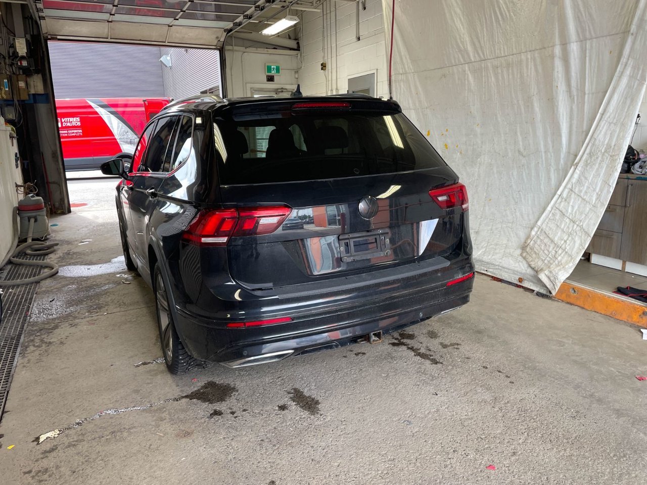 Volkswagen Tiguan HIGHLINE 4MOTION *TOIT* NAV CUIR SIÈGES CHAUFF 2018 Noir Saint-Jérôme - photo #7
