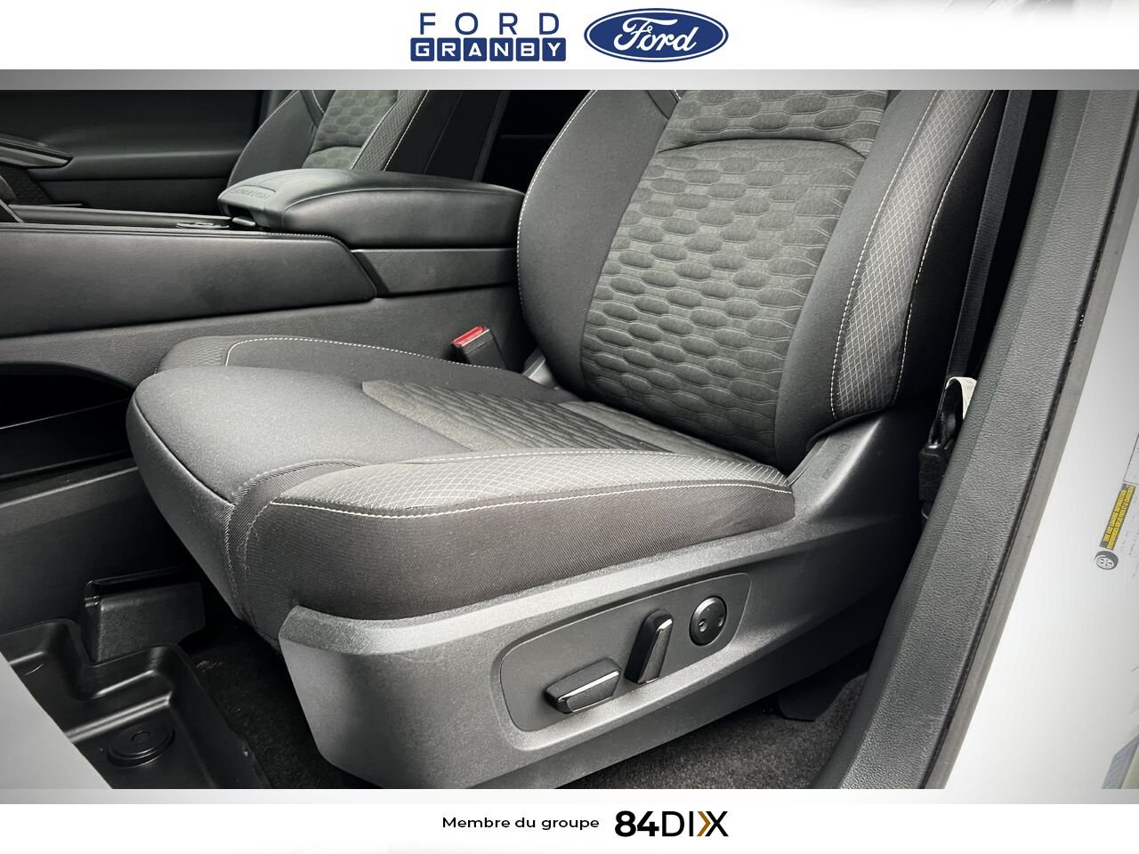 Nissan Pathfinder 2024 Blanc Granby - photo #17