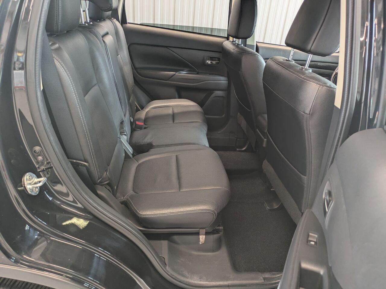 2016 Mitsubishi Outlander Black Gatineau - photo #16
