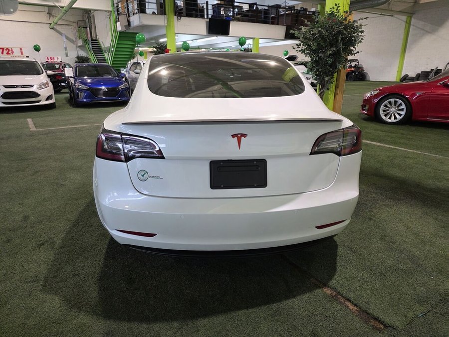 Tesla Model 3 2021 2021 Blanc
