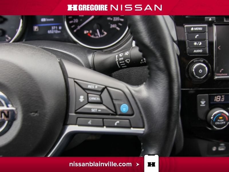 2022 Nissan Qashqai Red Laval - photo #18