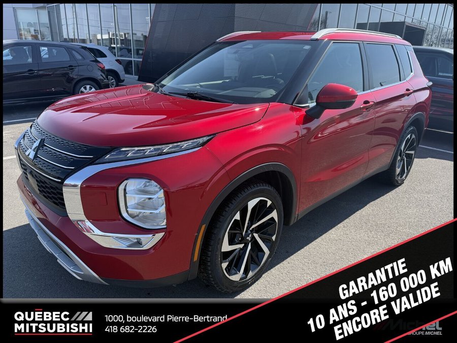 2023 Mitsubishi Outlander SEL S-AWC, 7 passagers, Toit pano, Volant chauffant Red