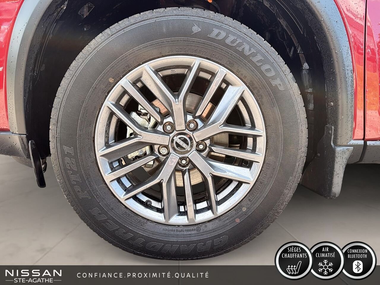 2024 Nissan Rogue Red Ste-Agathe des Monts - photo #5