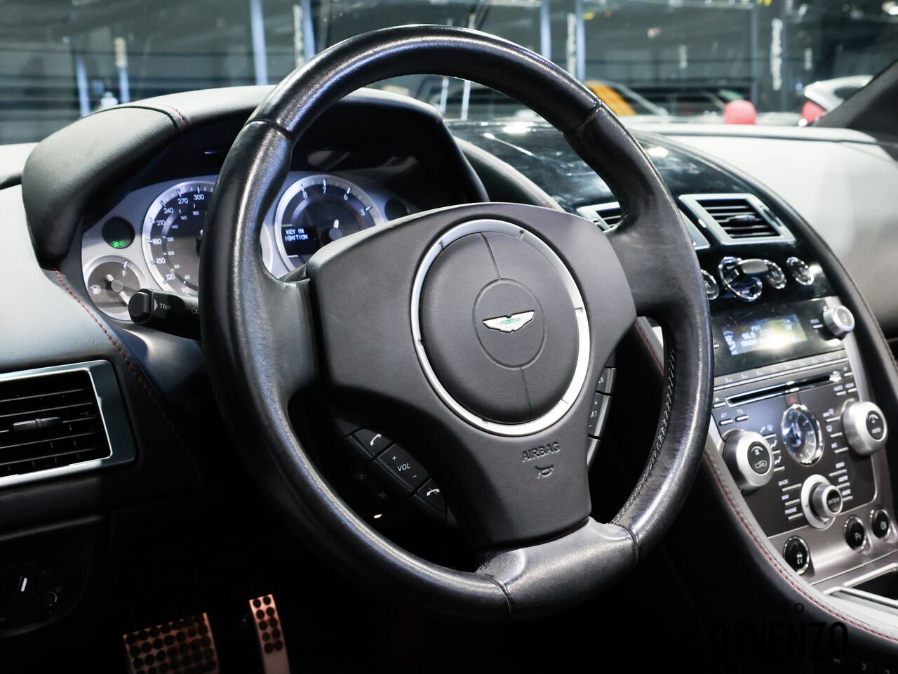 Aston Martin DB9 2009 Noir Saint-Eustache - photo #13