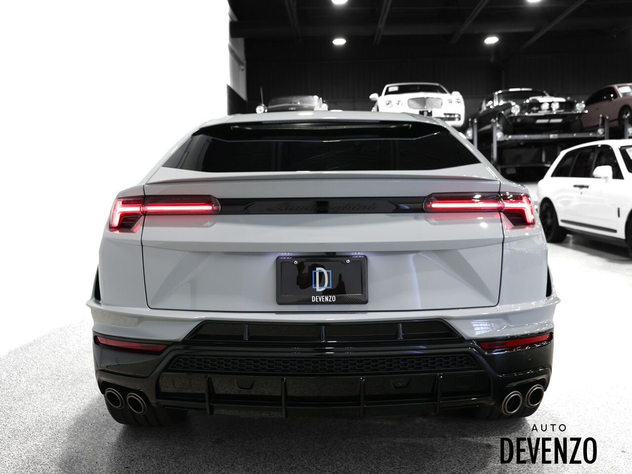 Lamborghini Urus 2024 Gris Saint-Eustache - photo #3