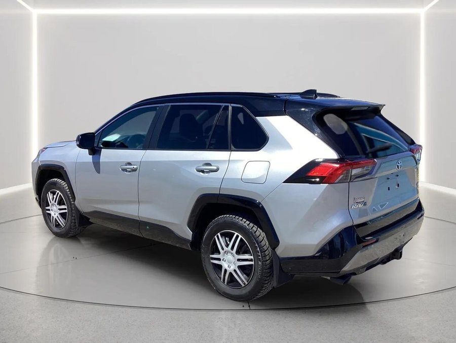 TOYOTA RAV4 HYBRID XSE 2022 2022 Ciel argent métallisé avec toit noir