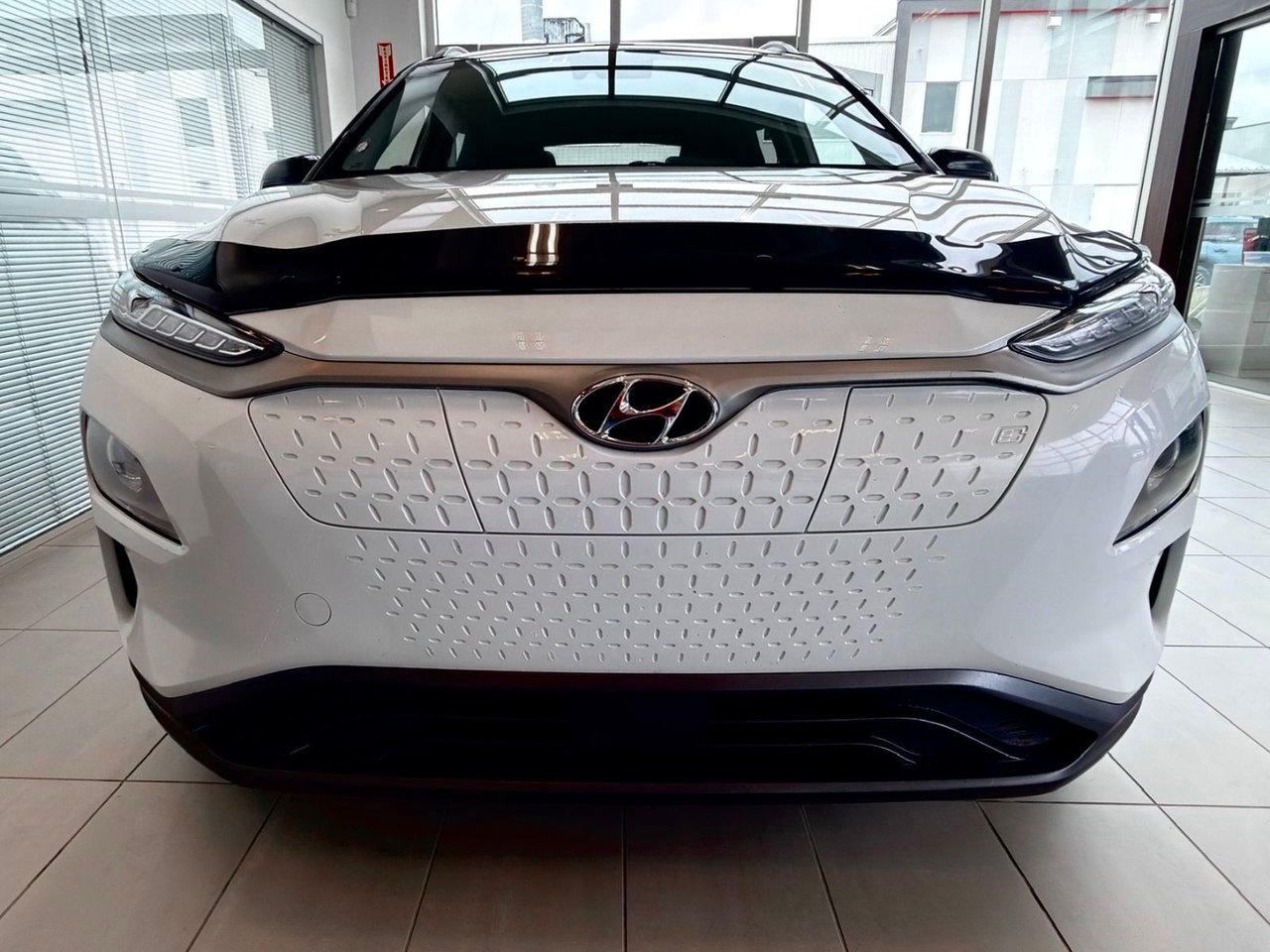 Hyundai Kona électrique 2021 Blanc Notre-Dame-des-Prairies - photo #5