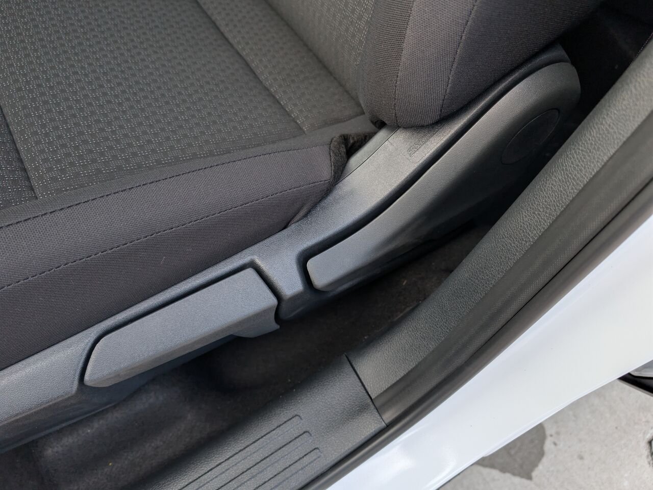 NISSAN Kicks KICKS S 2026 Bleu foncé nacré Châteauguay - photo #23
