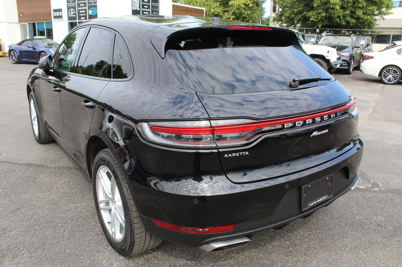 2019 Porsche Macan VIN: WP1AA2A57KLB04508 Black Sainte-Rose - photo #2