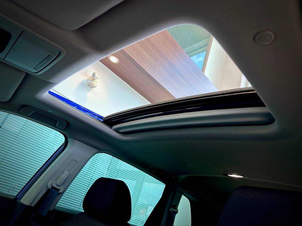 2024 Honda CR-V Black Notre-Dame-des-Prairies - photo #12