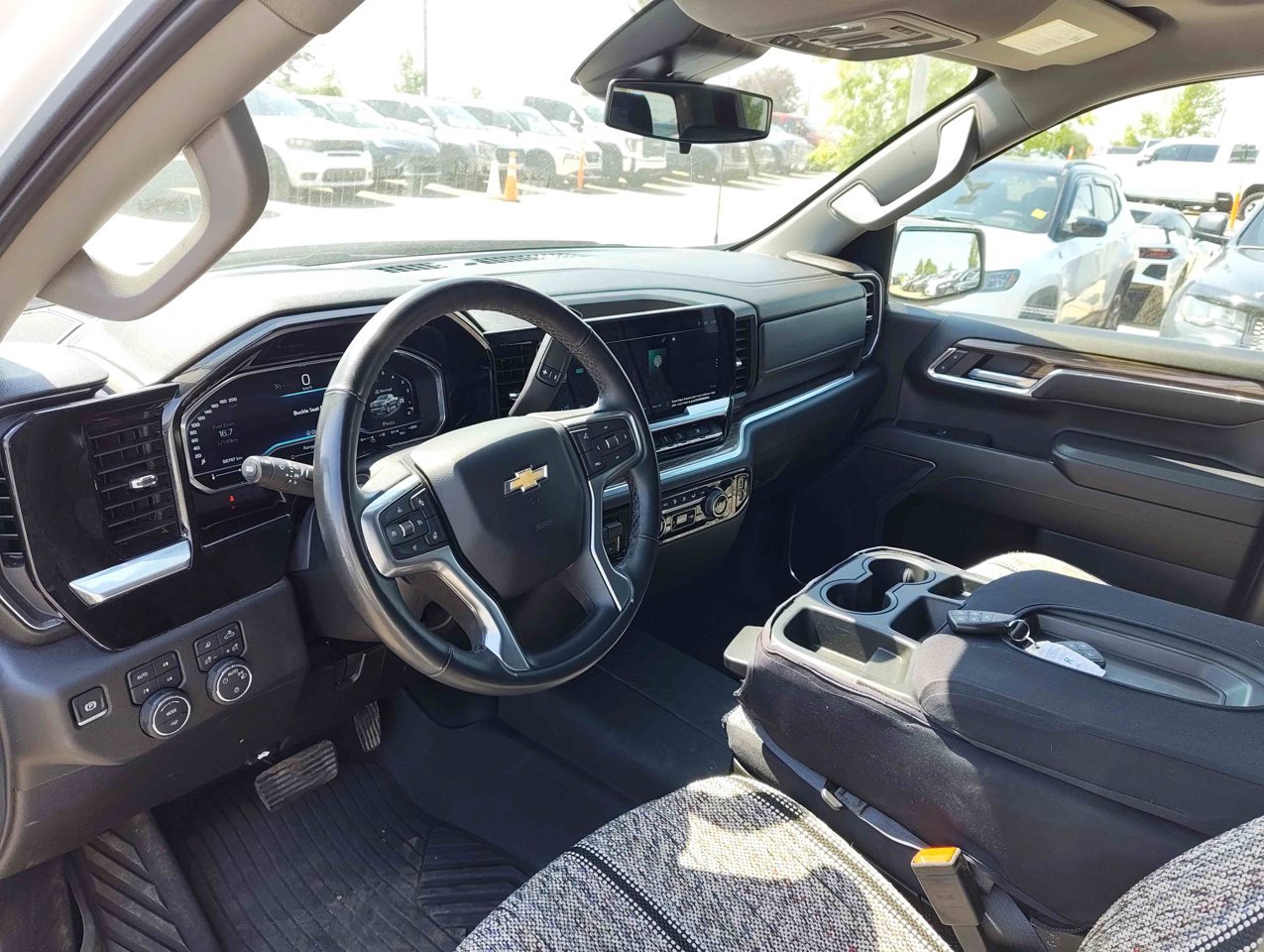 2024 Chevrolet Silverado 1500 4WD Crew Cab 147 LT White Sherwood Park - photo #6