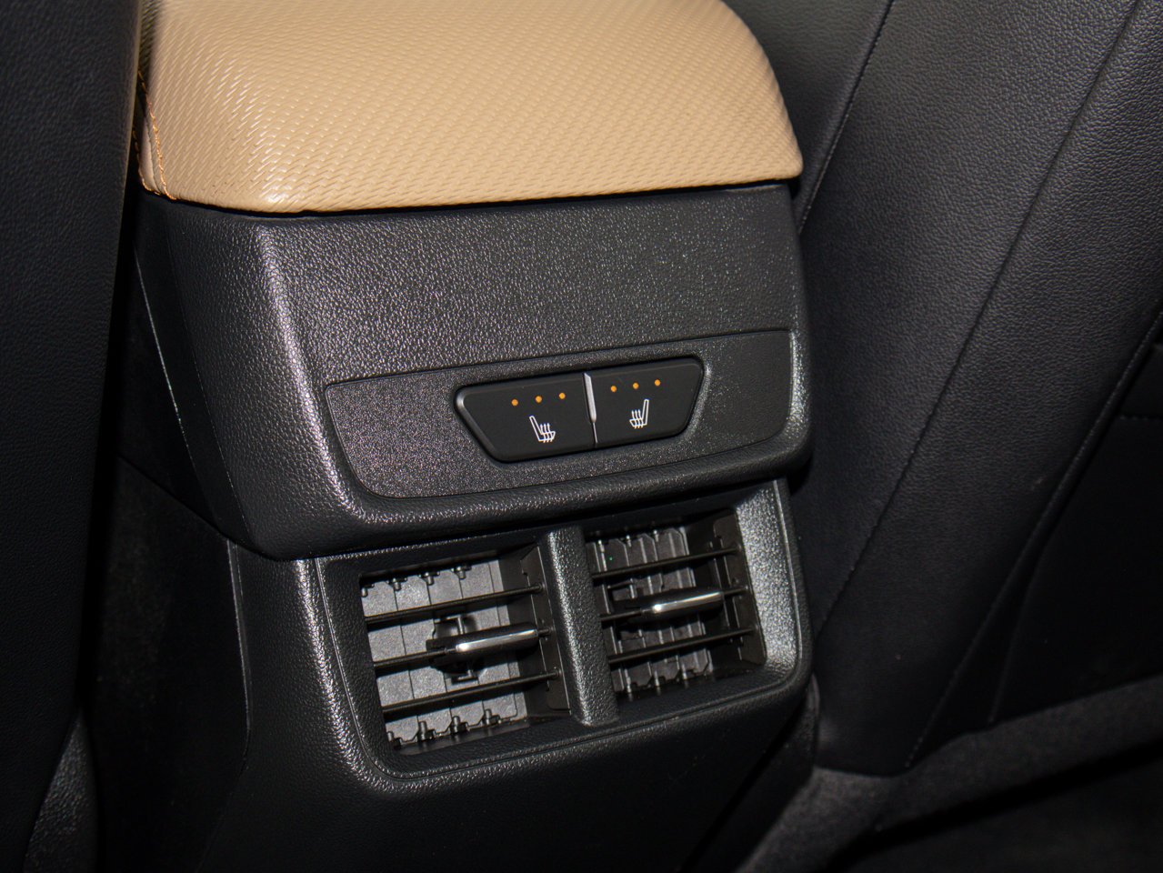 2025 Chevrolet Equinox AWD 4dr ACTIV Blue Sherwood Park - photo #34