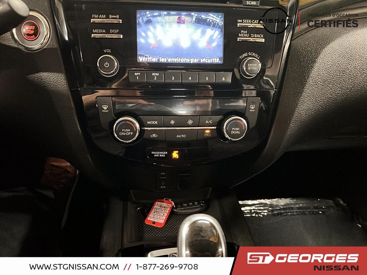 2017 Nissan Qashqai Grey Saint-Georges - photo #18