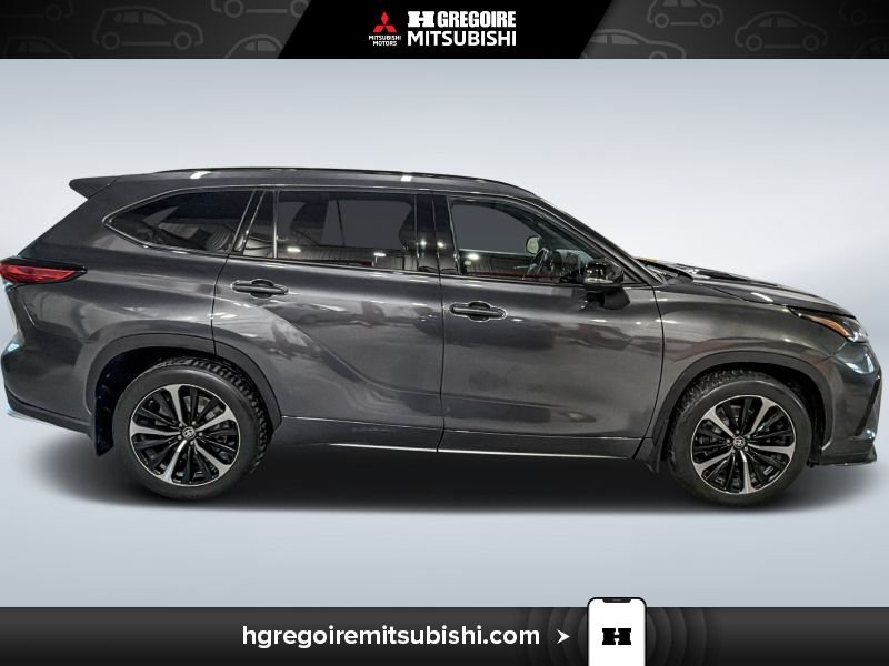 2022 Toyota Highlander Grey Laval - photo #10