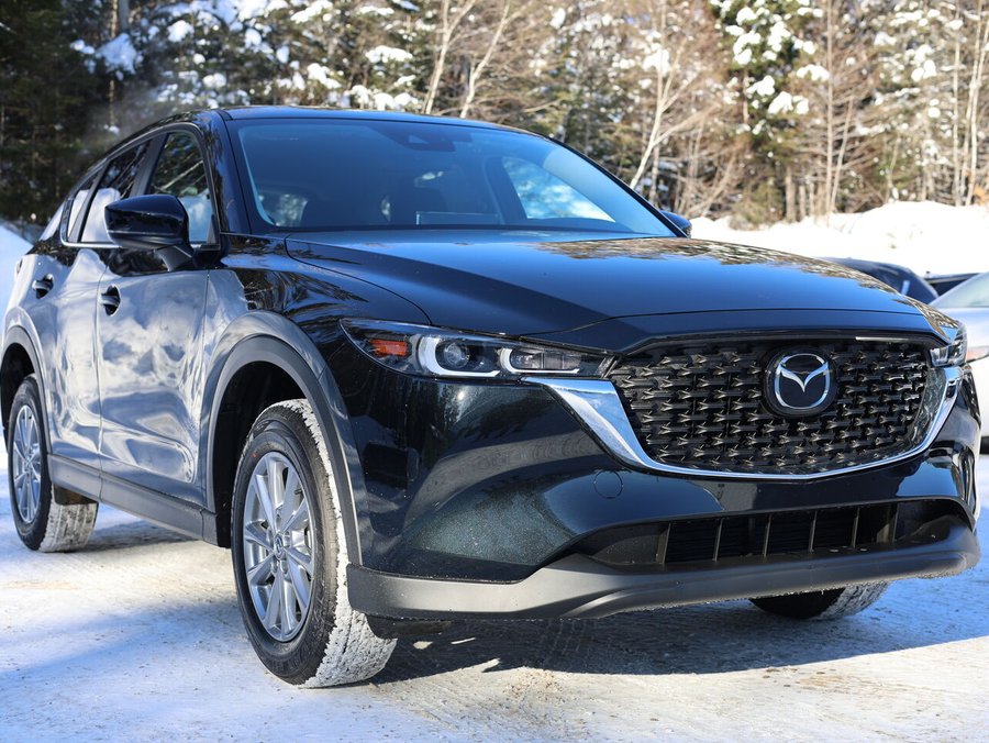 2025 Mazda CX-5 Gs, awd, Toit ouvrant, volant et rétroviseurs chauffants, hayon électrique Jet Black Mica