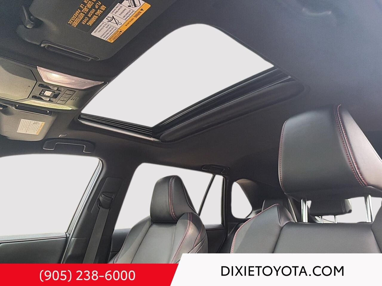 2024 Toyota RAV4 Prime PRIME XSE PLUG-IN HYBRID AWD / CLEAN CARFAX / HEATED SEATS / LEATHER SURFACE / MOONROOF / CARPLAY AND ANDROID AUTO Red Mississauga - photo #10