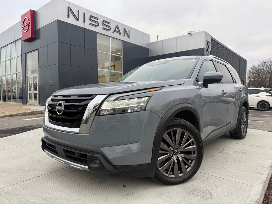 Nissan Pathfinder 2024 Gris