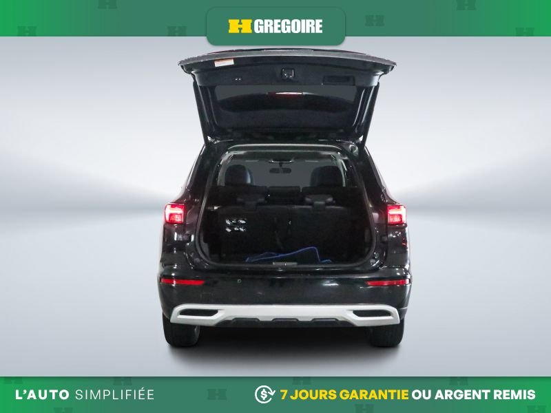 2024 Mitsubishi Outlander Plug-In Hybrid Laval - photo #37