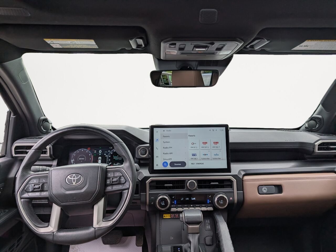 Toyota 4Runner LIMITED/AWD/SIÈGES CHAUFFANTS/TOIT OUVRANT/VOLANT CHAUFFANT/BLUETOOTH/AC BIZONE 2025 Gris Underground Sherbrooke - photo #17