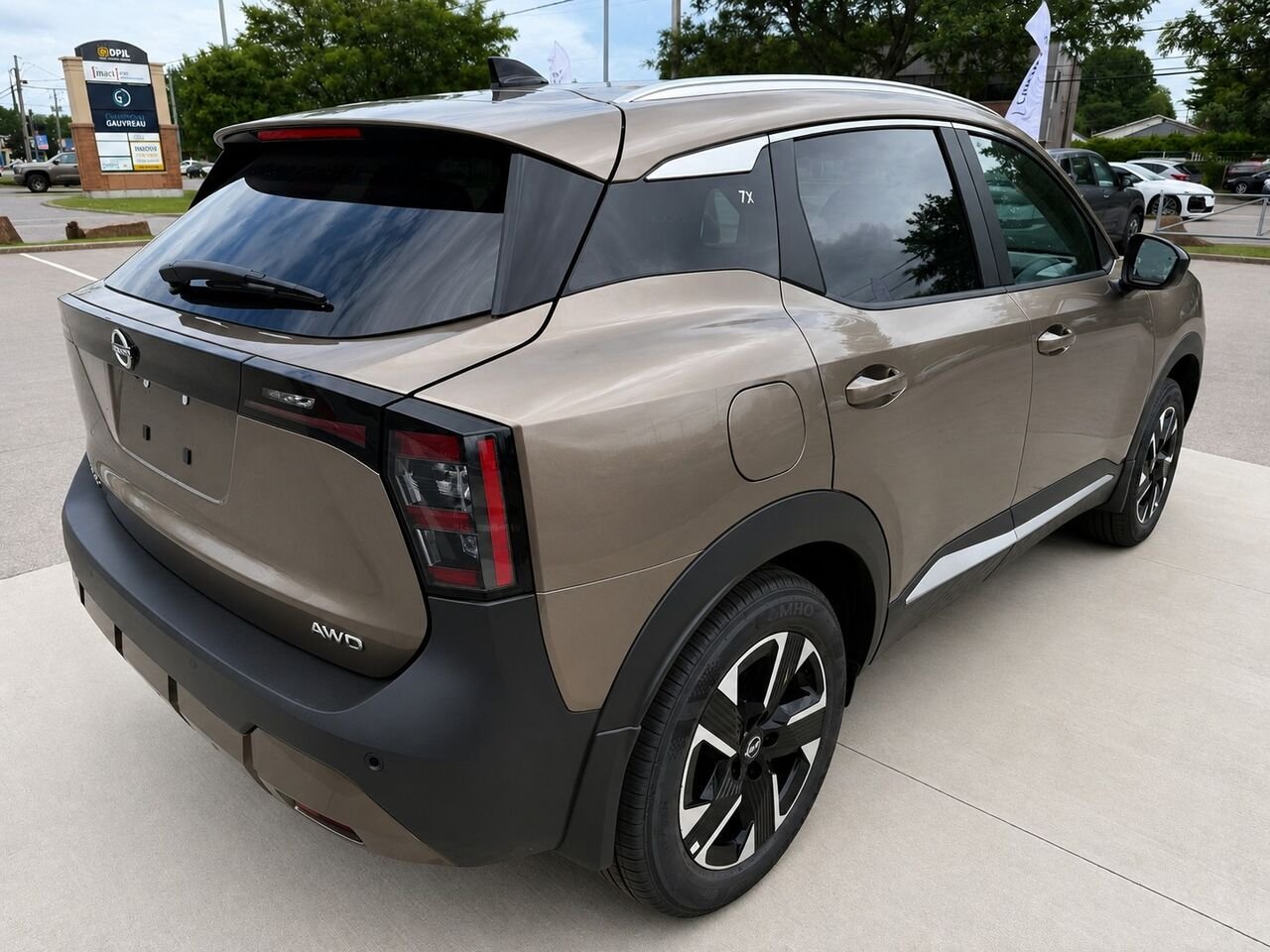 2026 NISSAN Kicks KICKS SV PRIVILEGE AWD Canyon Bronze Metallic Châteauguay - photo #5
