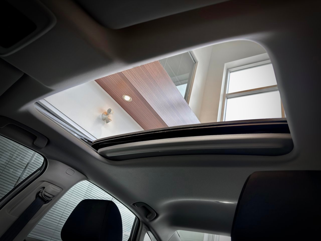 2024 Honda Civic Sedan Silver Notre-Dame-des-Prairies - photo #16