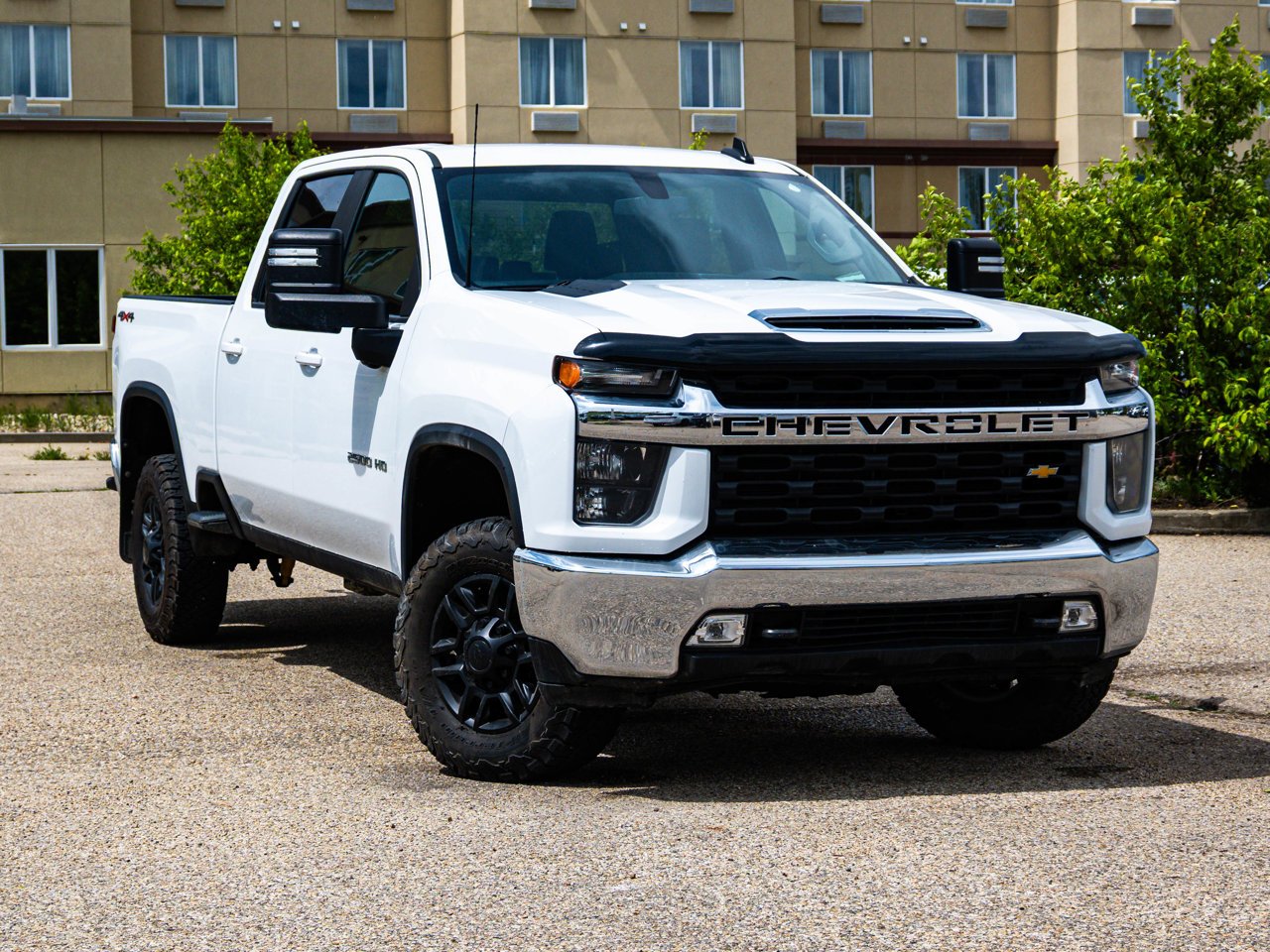 2023 Chevrolet Silverado 2500HD 4WD Crew Cab 159 LT White Sherwood Park - photo #1
