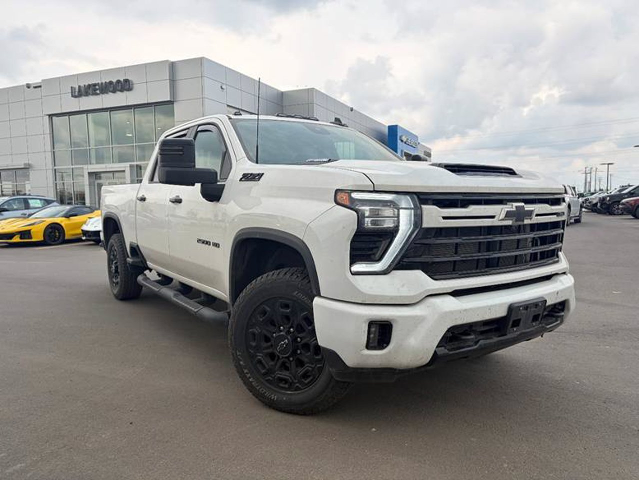 2024 Chevrolet Silverado 2500HD 4WD Crew Cab 159 LT White Sherwood Park - photo #1