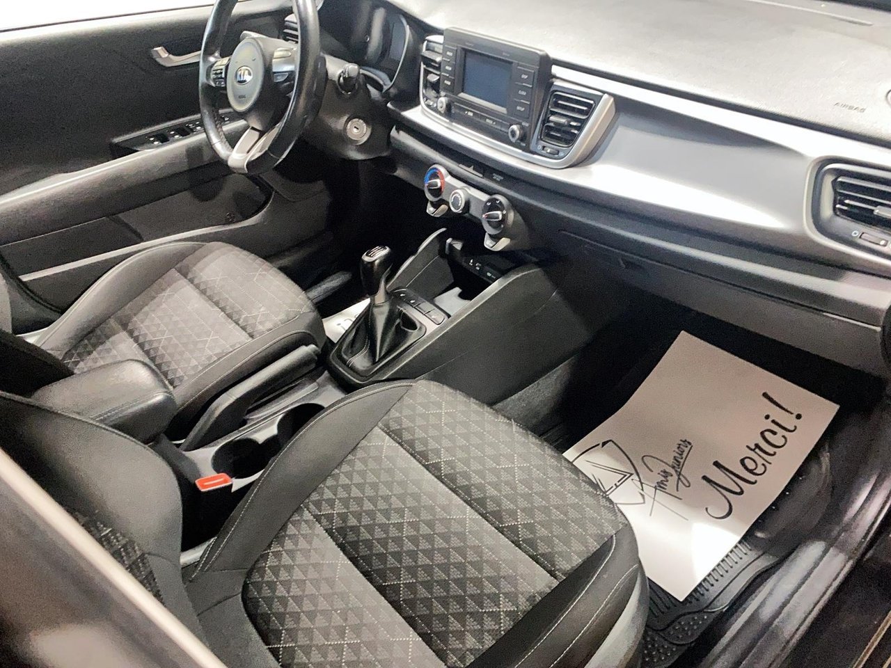 2018 Kia Rio 5-door VIN 3KPA25AB6JE039972 Black Chicoutimi - photo #19