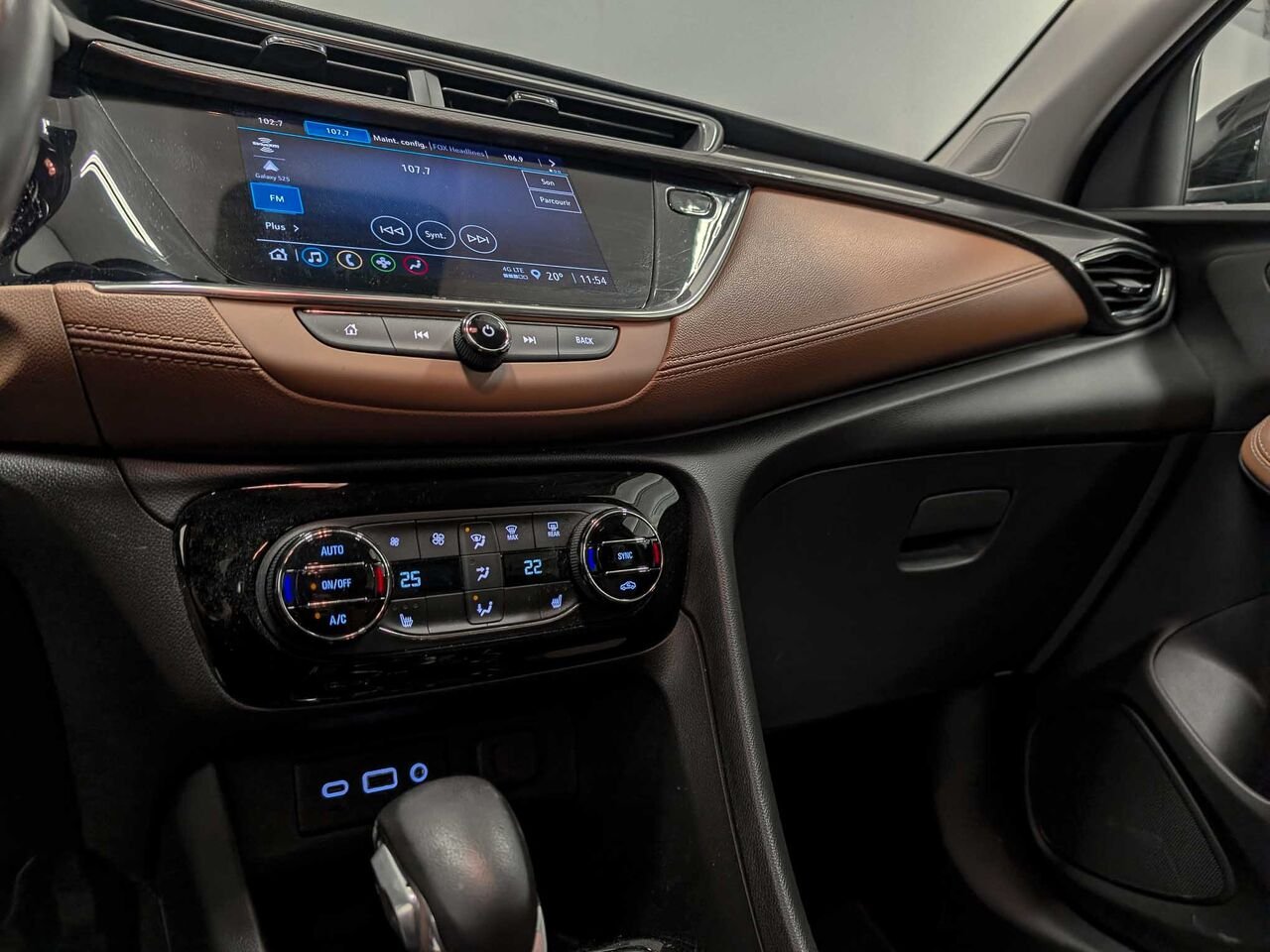 BUICK ENCORE GX ESSENCE AWD Cuir Sièges et Volant Chaufants 2022 Autre Sherbrooke - photo #8