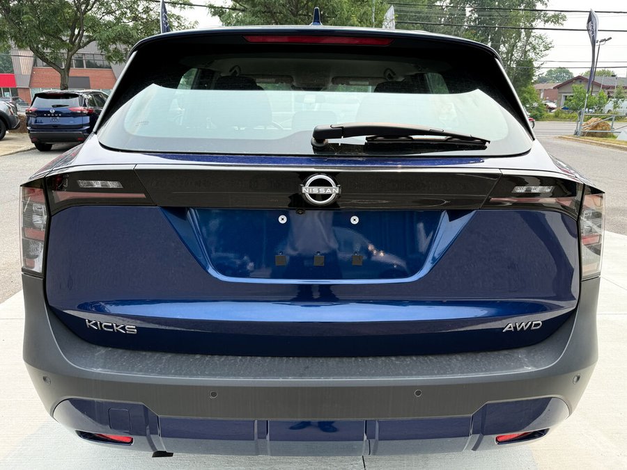 Nissan Kicks 2026 2026 Bleu foncé nacré