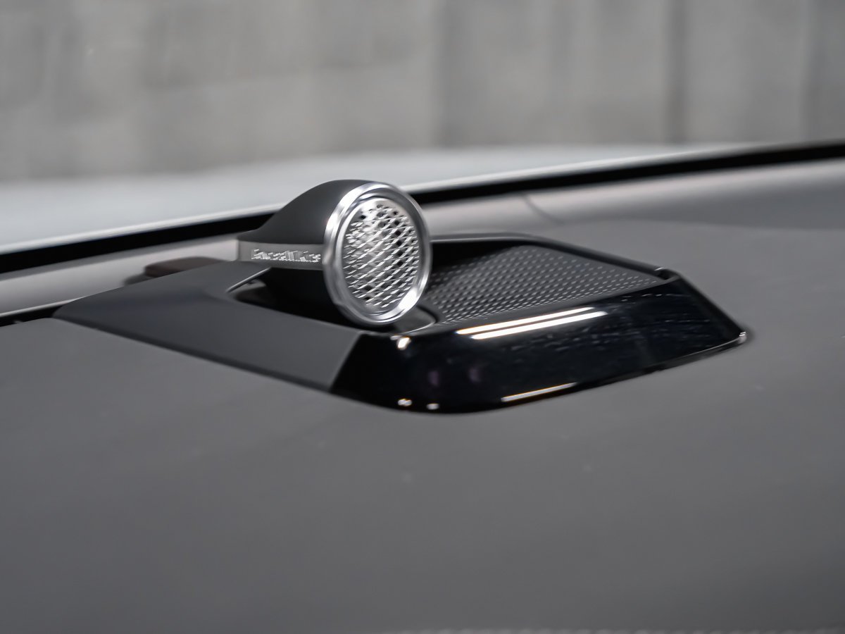 2025 Volvo EX90 ULTRA Grey Montreal - photo #14