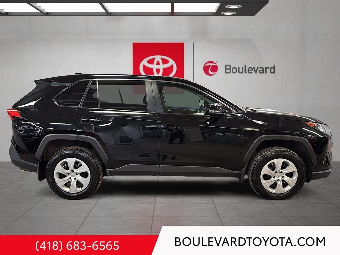 Toyota RAV4 99357B-118 | LE, AWD 2024 Noir minuit métallisé Québec - photo #2