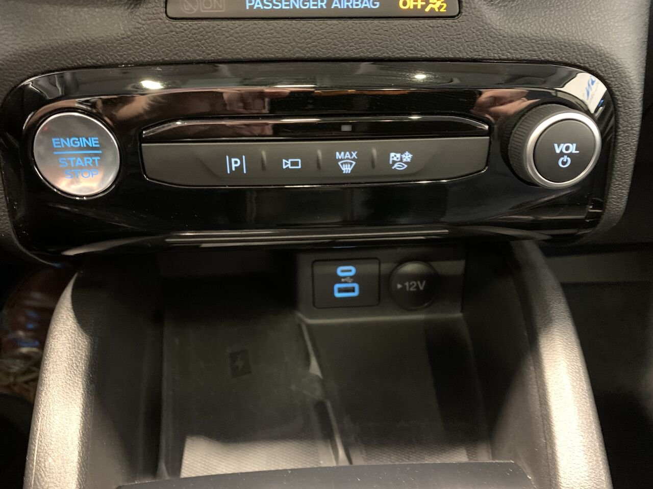 Ford Escape PHEV PHEV+HAUT NIVEAU+BAS KILO+TOIT PANORAMIQUE 2023 Gris Châteauguay - photo #37