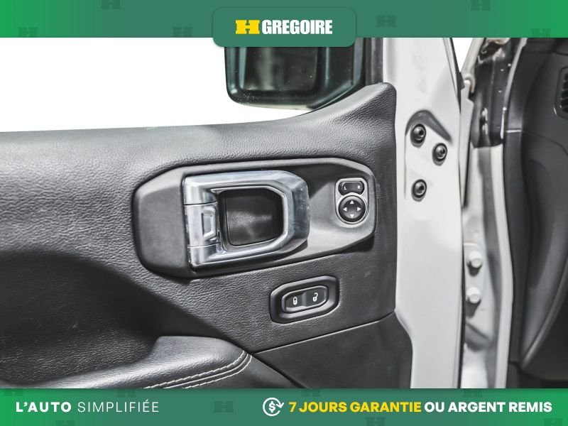 2021 Jeep Wrangler White Laval - photo #20