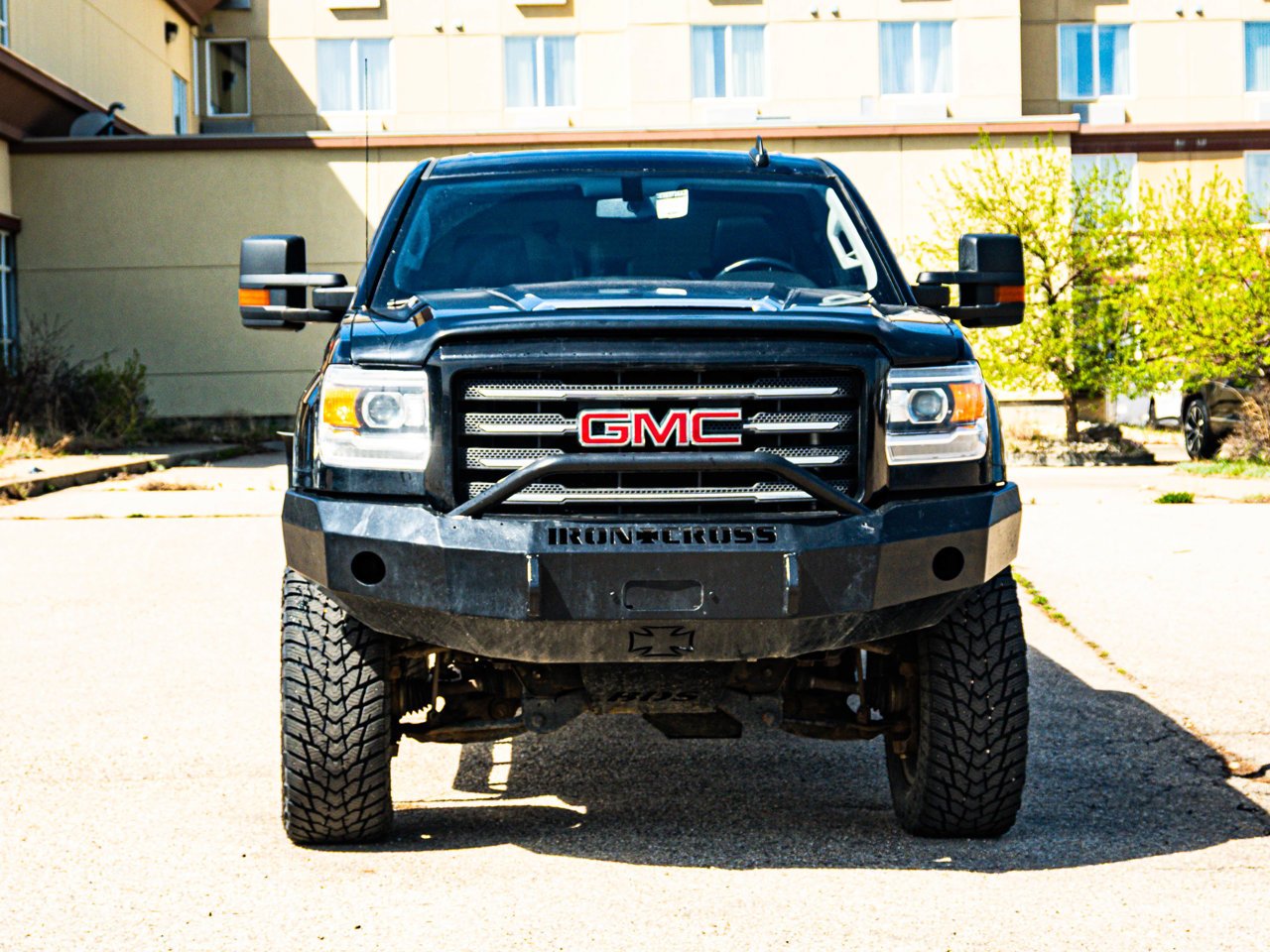 2019 GMC Sierra 2500HD 4WD Crew Cab 153.7 SLT Black Sherwood Park - photo #2