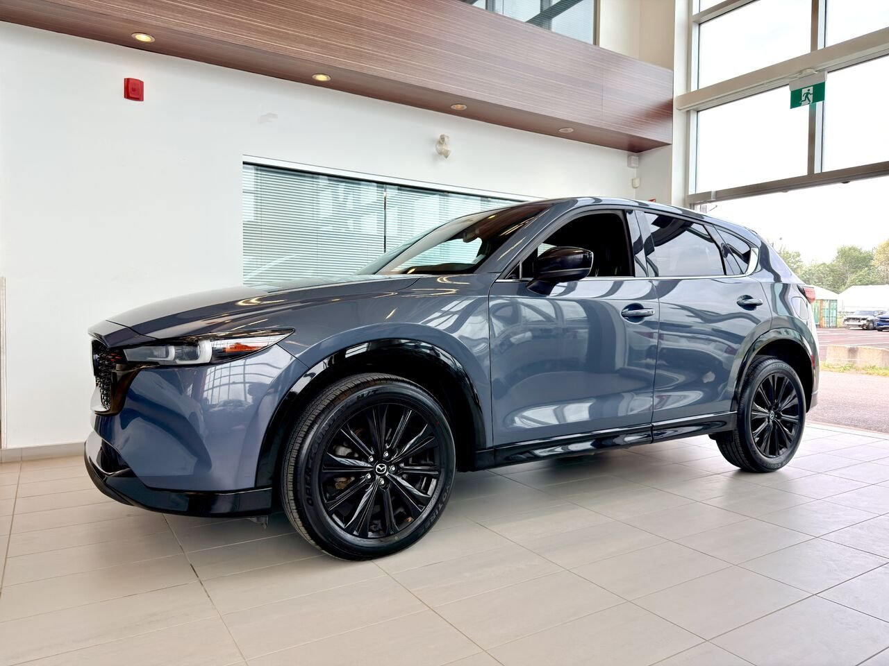 Mazda CX-5 2022 Gris Notre-Dame-des-Prairies - photo #1