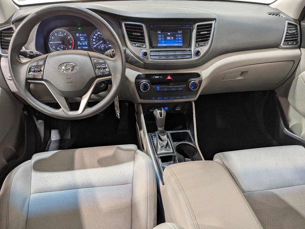 Hyundai Tucson FWD 4dr 2.0L 2017 Noir Val-David - photo #26