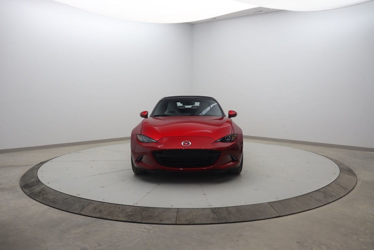 Mazda MX-5 NIV JM1NDAD72P0552200 2023 Rouge Chicoutimi - photo #1