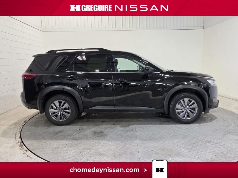 Nissan Pathfinder 2022 Noir Laval - photo #10