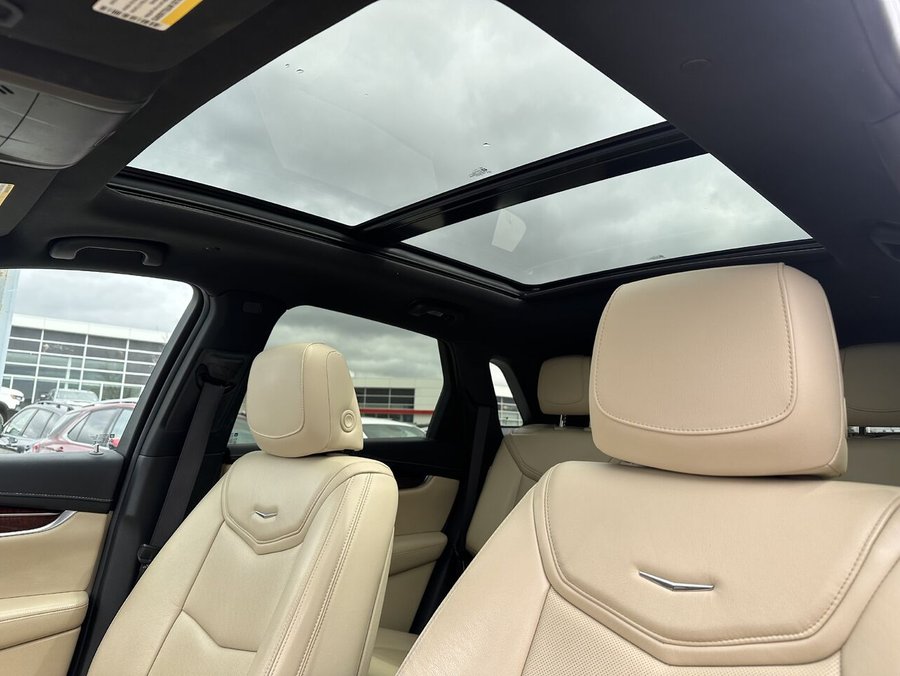 2017 CADILLAC XT5 LUXURY 2017 Red