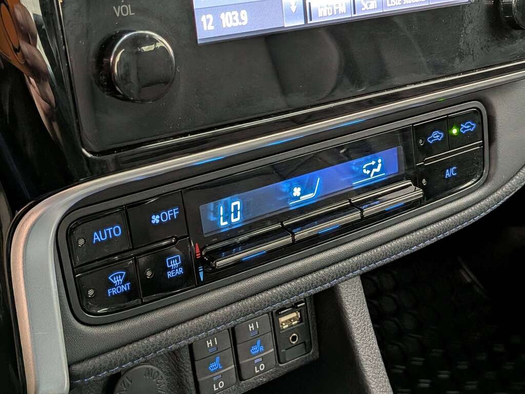2017 Toyota Corolla 4dr Sdn CVT CE White Val-David - photo #22