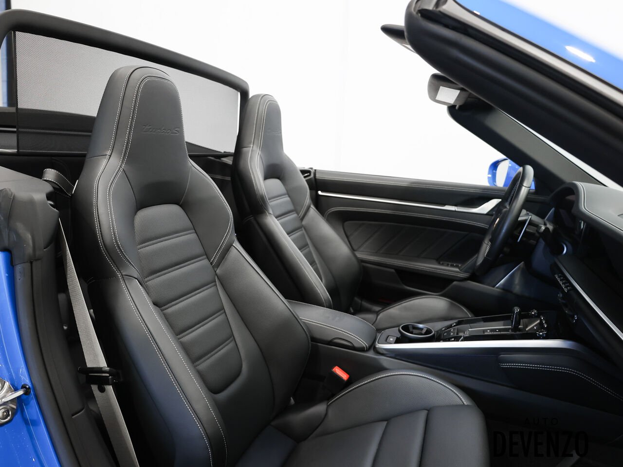 2023 Porsche 911 Blue Saint-Eustache - photo #6