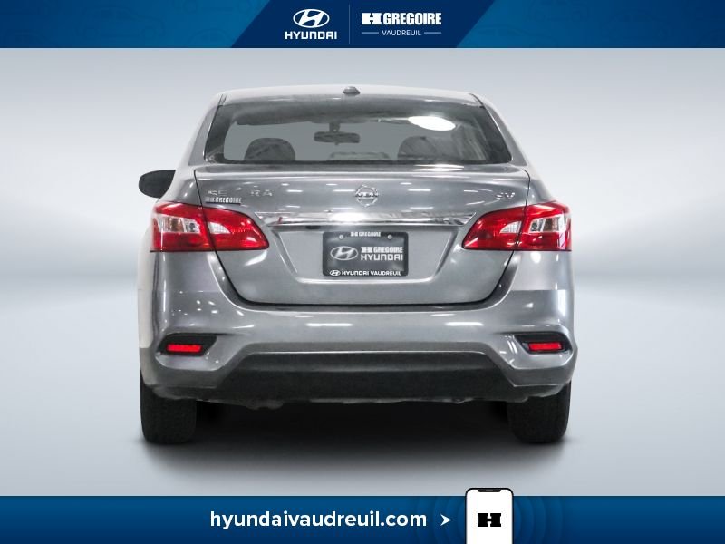 2019 Nissan Sentra Grey Laval - photo #8