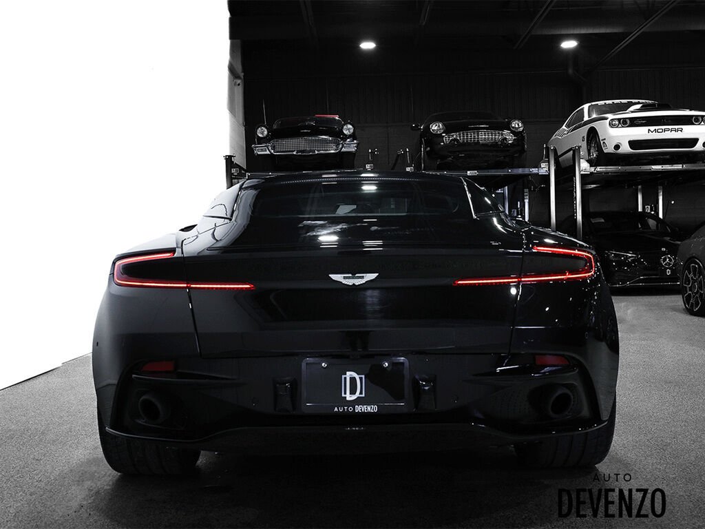 Aston Martin DB11 2017 Noir Saint-Eustache - photo #4